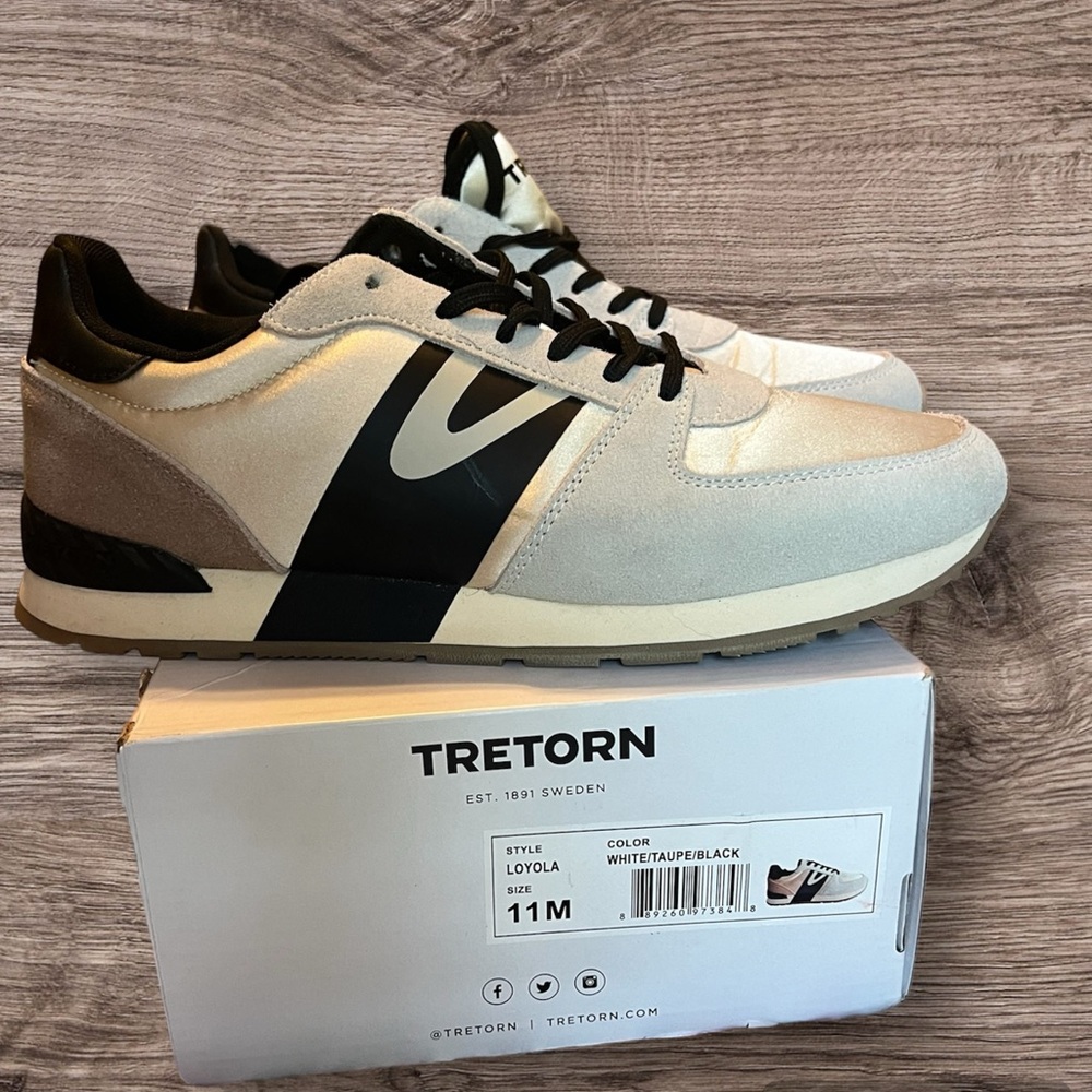 Tretorn Suede/Satin
Loyola 2 Sneakers Shoes Grey/ Ivory/Black Women's 11